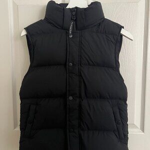 Aritzia Black Tna Super Puffer Vest Size XS (US) Removable Hood